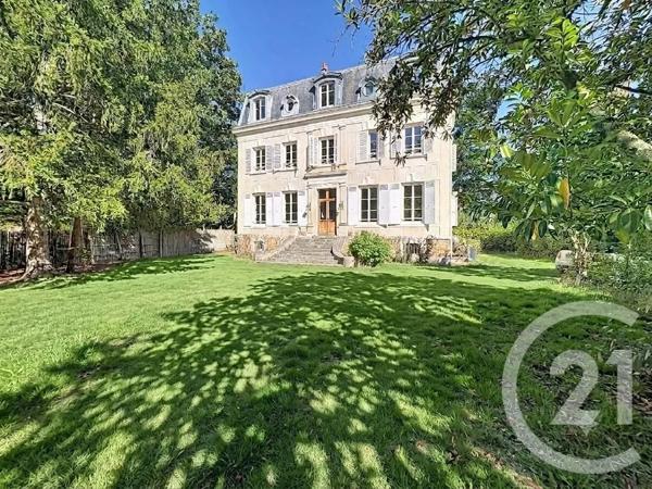 Maison à vendre  12 pièces - 365,27 m 2   LE VESINET  - 78
