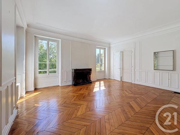 Maison à vendre  12 pièces - 365,27 m 2   LE VESINET  - 78