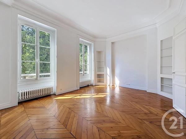 Maison à vendre  12 pièces - 365,27 m 2   LE VESINET  - 78