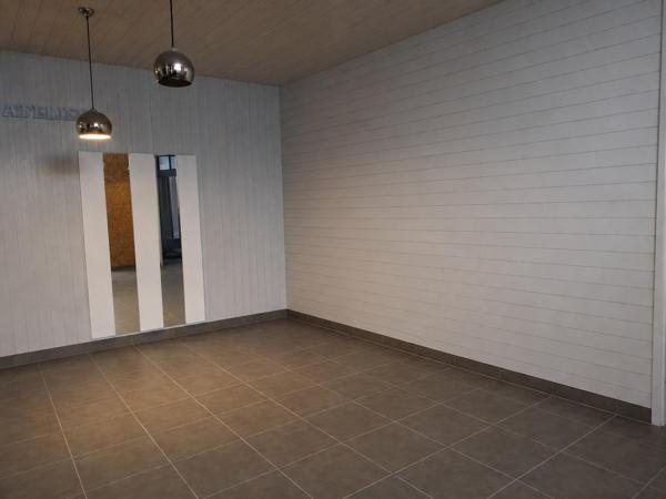 DOUBLE GARAGE 98 M² - SECTEUR MESLAY DU MAINE / 53170