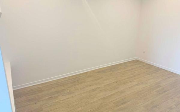 Appartement à louer    1 pièce • 28,35 m2 Guingamp