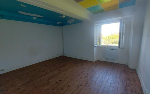 Maison à vendre    7 pièces • 140,87 m2 Hasparren