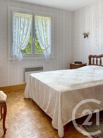 Maison à vendre  8 pièces - 198,91 m 2   ST JEAN DE LA RUELLE  - 45