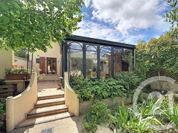 Maison à vendre  6 pièces - 116,50 m 2   NANTERRE  - 92