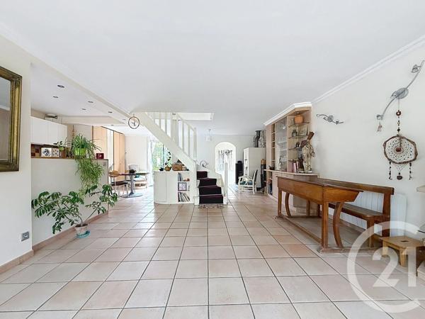 Maison à vendre  6 pièces - 116,50 m 2   NANTERRE  - 92