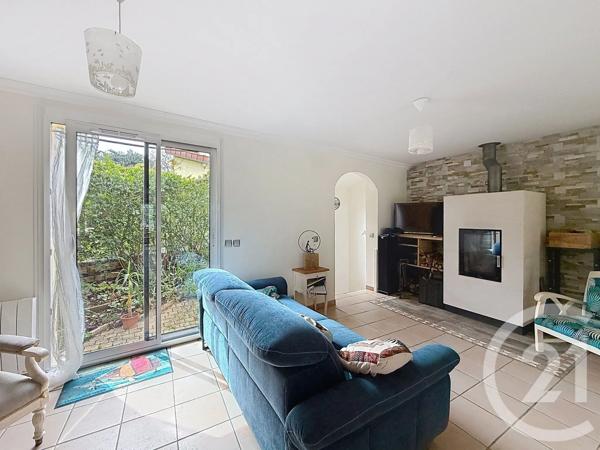 Maison à vendre  6 pièces - 116,50 m 2   NANTERRE  - 92