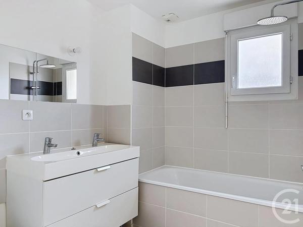 Appartement Duplex à vendre  3 pièces - 63,33 m 2   CHARTRES  - 28
