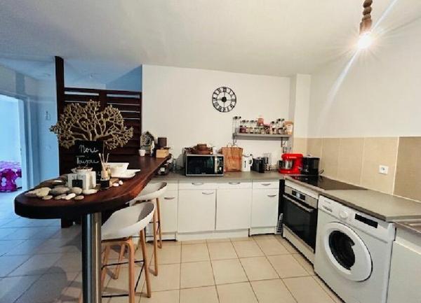 Appartement à louer    3 pièces •  Baie-Mahault