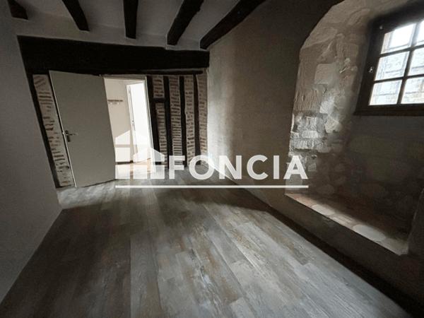 Location Appartement 2 pièces 61.58 m² - 31 RUE BRETONNEAU Tours 37000