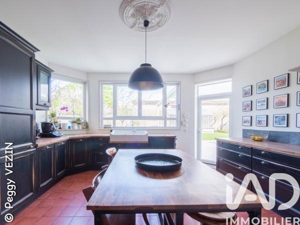 Maison à vendre 8 pièces 243 m² La Rochelle