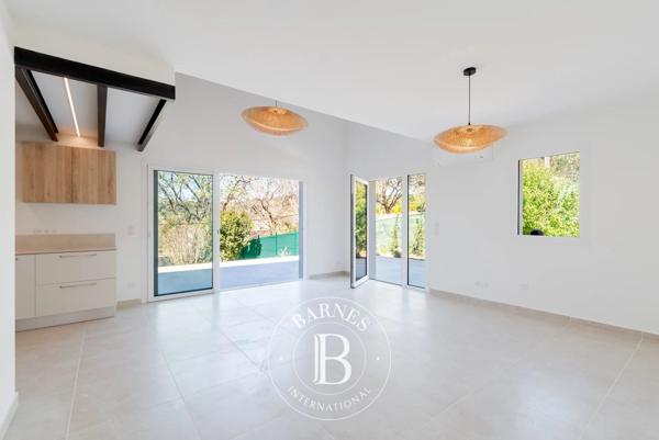 Biot, Villa 3 Chambres -  100 m² à vendre