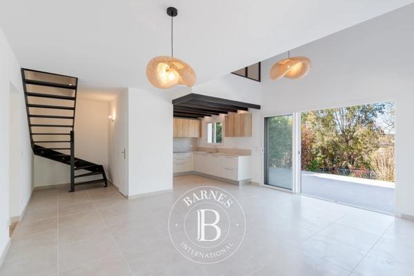 Biot, Villa 3 Chambres -  100 m² à vendre