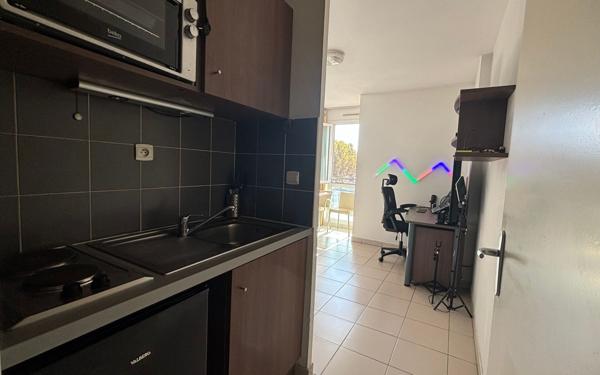 Appartement à vendre    1 pièce •  Toulon