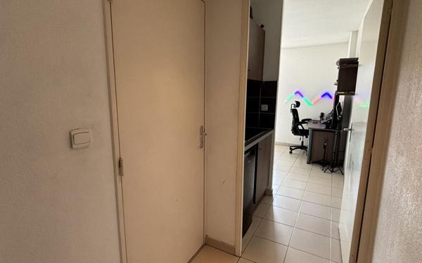 Appartement à vendre    1 pièce •  Toulon