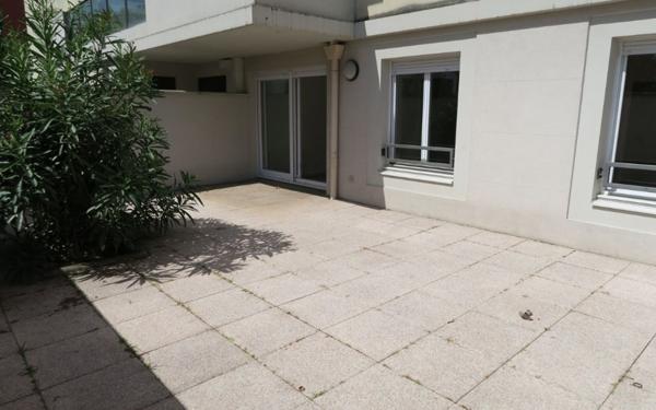 Appartement à louer    2 pièces • 51,30 m2 Meyzieu