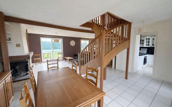 Maison à vendre    5 pièces • 130 m2 Saint-Germain-lès-Corbeil