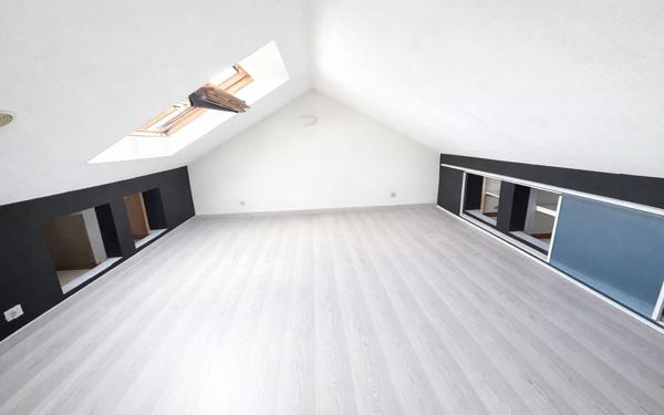 Maison à vendre    5 pièces • 130 m2 Saint-Germain-lès-Corbeil