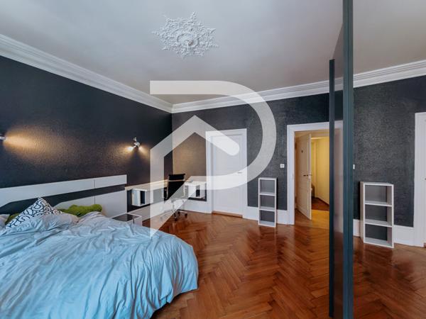 Appartement 6 pièces 157 m2