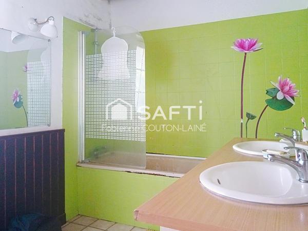 A Aizenay, maison de caractère de 152 m² avec 5 ch