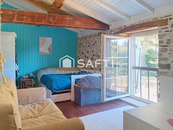 A Aizenay, maison de caractère de 152 m² avec 5 ch