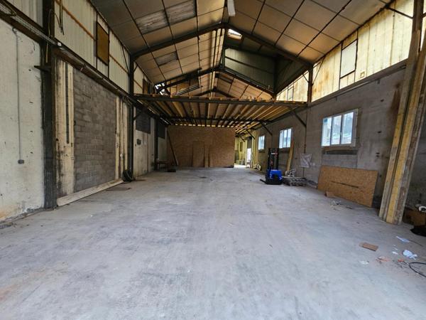 Local professionnel 337 m² Abrest idéal Artisan ou stockage