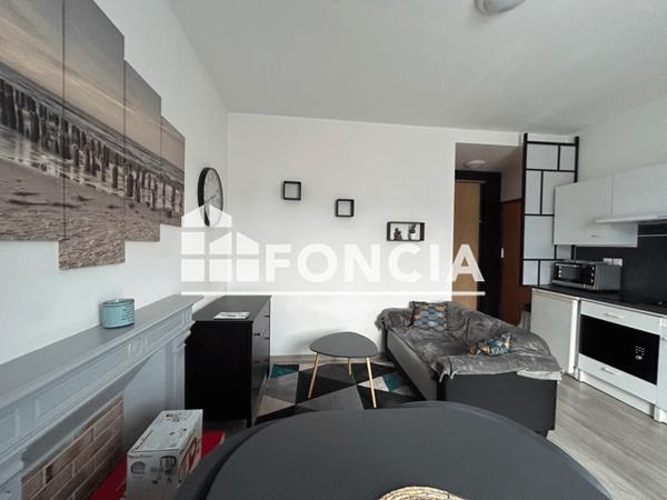 Location Appartement meublé 2 pièces 31 m² - 22 RUE FELIX LE DANTEC Lannion 22300