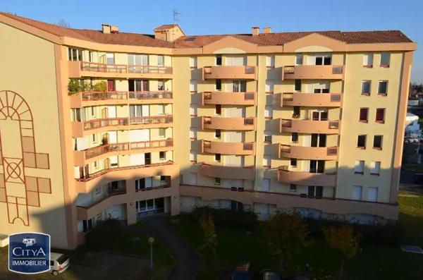 Appartement à louer 3 pièces 66.8m²