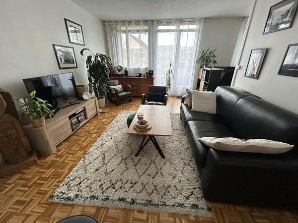 Appartement Poissy 4 pièce(s) 65 m2 €209 000 ** - Référence 9098
