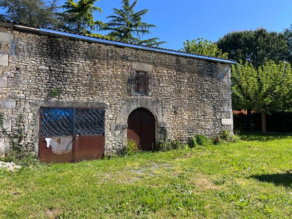 Maison à vendre 1 pièces CHERAC (17)