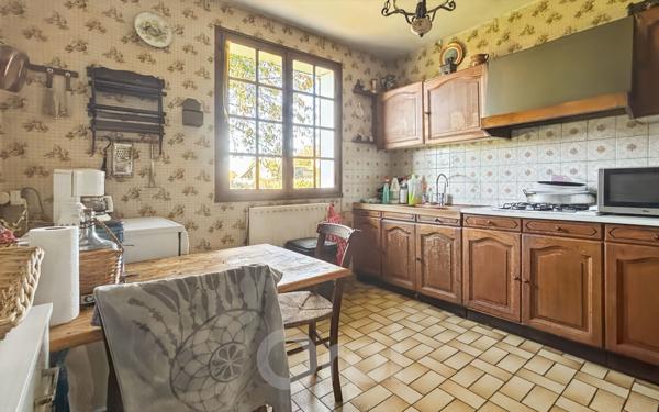 Maison à vendre    4 pièces • 84 m2 Eyjeaux