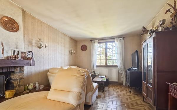 Maison à vendre    4 pièces • 84 m2 Eyjeaux