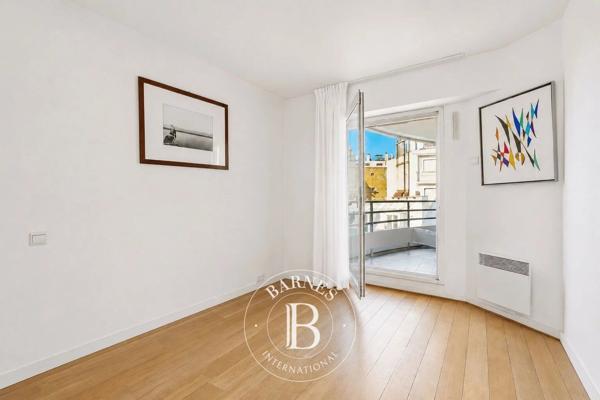 Paris 16ème, Appartement 2 Chambres -  90 m² à vendre