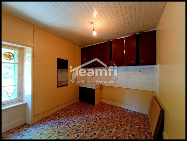Maison mitoyenne 1 côté à vendre, 7 pièces - Thiers 63300