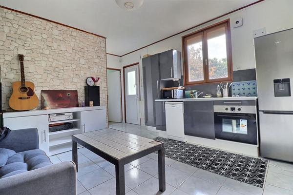 Charmant 2 pièces de 26 m² - Calme et bien situé, à deux pas de la rue Saint-Denis (Colombes)