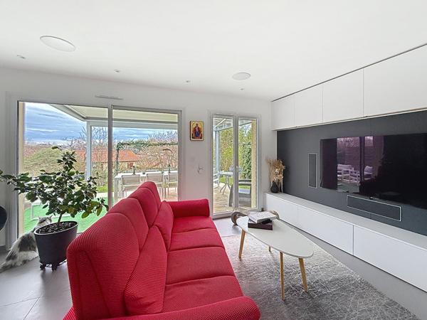 Maison Meximieux 5 pièce(s) 110 m2, 3 chambres, bureau , garage, terrain