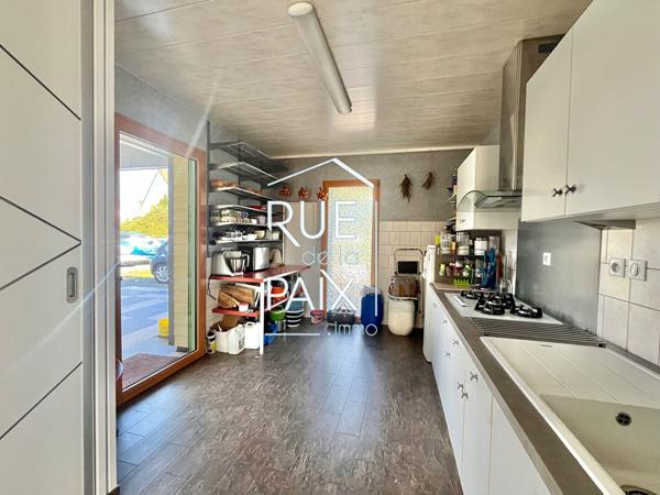 79200 PARTHENAY Maison Parthenay - 211.22 m2 - 4327m² terrain