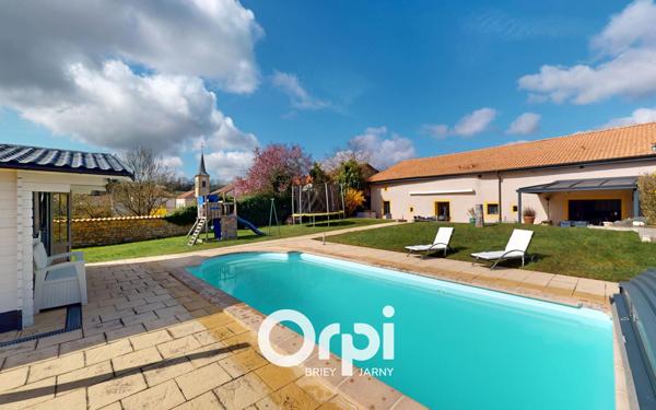 Maison à vendre    5 pièces •  Mance