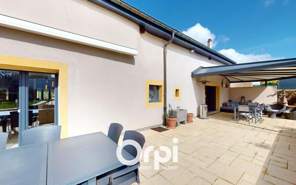 Maison à vendre    5 pièces •  Mance