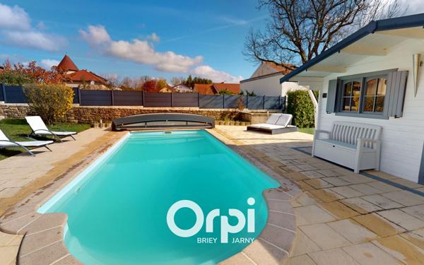 Maison à vendre    5 pièces •  Mance