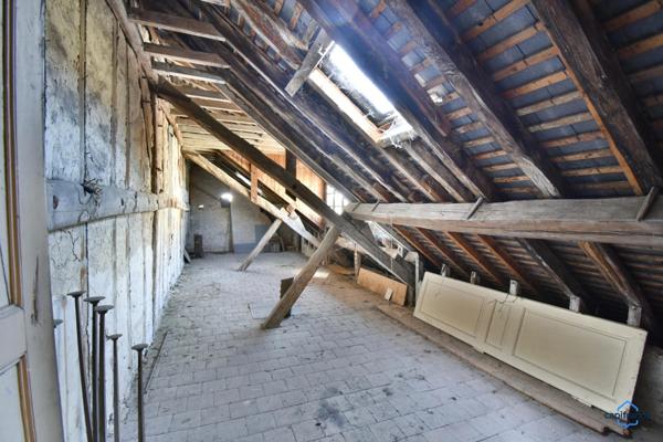 Immeuble à vendre VALENCAY (36)