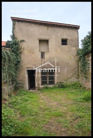 Maison mitoyenne 2 côtés à vendre, 4 pièces - Thiers 63300