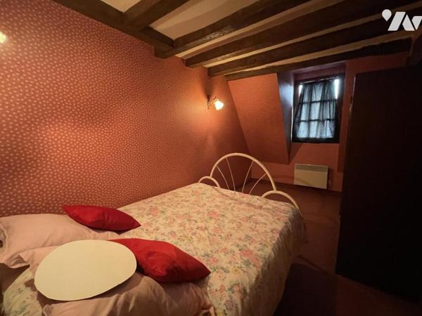 Maison de ville de 118m² avec courette sur BEAUMONT SUR SARTHE