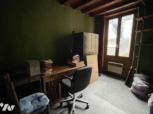 Maison de ville de 118m² avec courette sur BEAUMONT SUR SARTHE