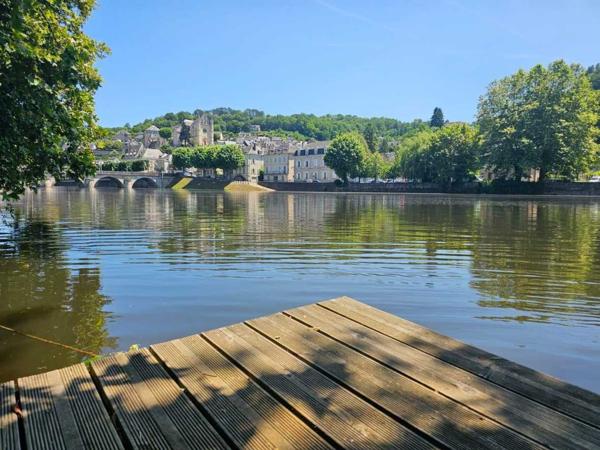 Maison ancienne - Terrasson En Périgord Noir, maison de ville avec accès rivière et vue sur la campagne