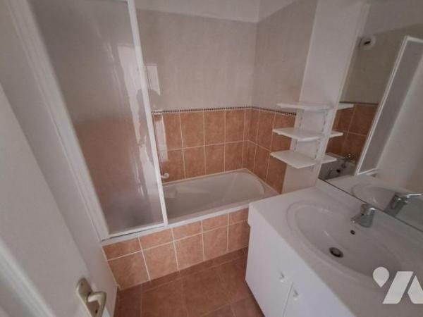 À vendre ? Appartement T2 avec dépendances ? Avenue Henri Chéron, Caen

Dans un secteur reche...