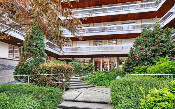 Appartement à vendre    1 pièce • 26,39 m2 Paris 18