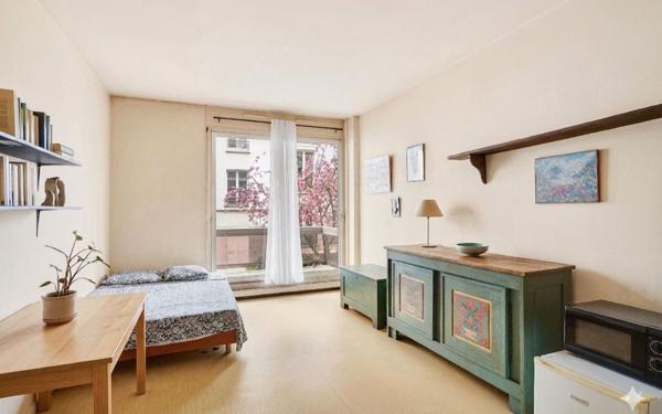 Appartement à vendre    1 pièce • 26,39 m2 Paris 18