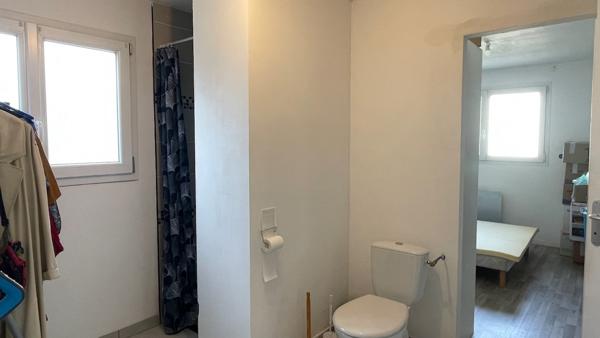 Maison
                                                                                                                                                                                                                                                                                                                        6 pièce(s)                                                                                                                                                                                                          3 chambre(s)                                                                                                                                                                                                          137  m²