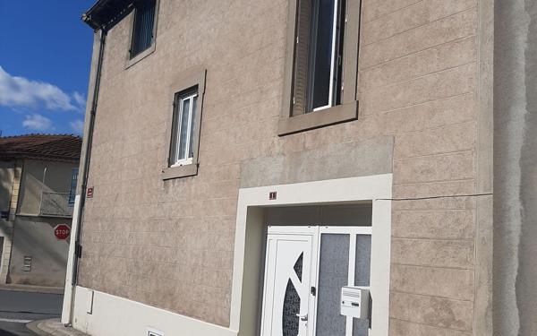 Maison à vendre    3 pièces •  Bout-du-Pont-de-Larn