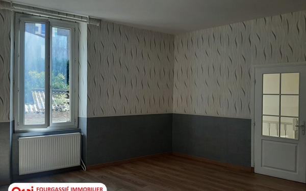 Maison à vendre    3 pièces •  Bout-du-Pont-de-Larn